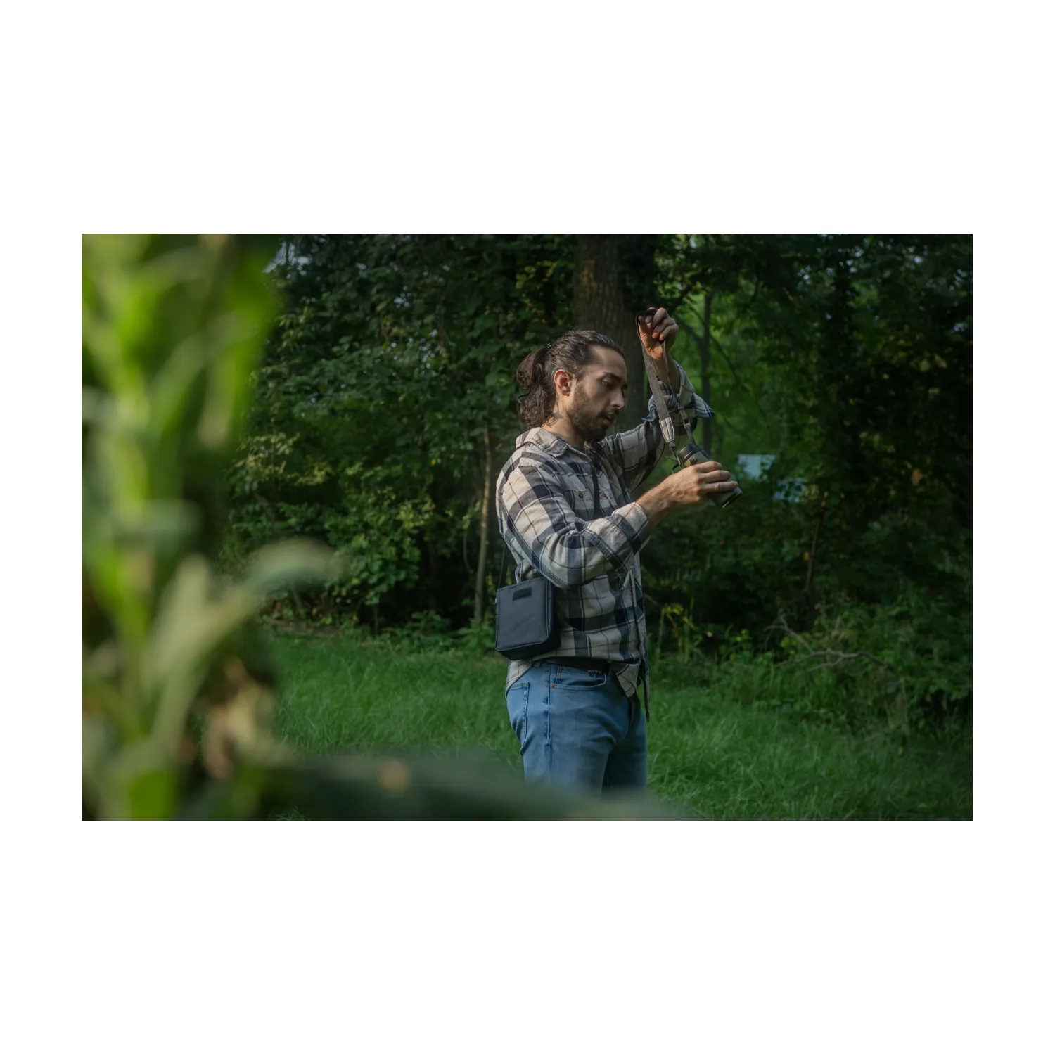 CenterPoint Optics 10x42 Binocular - Image 12